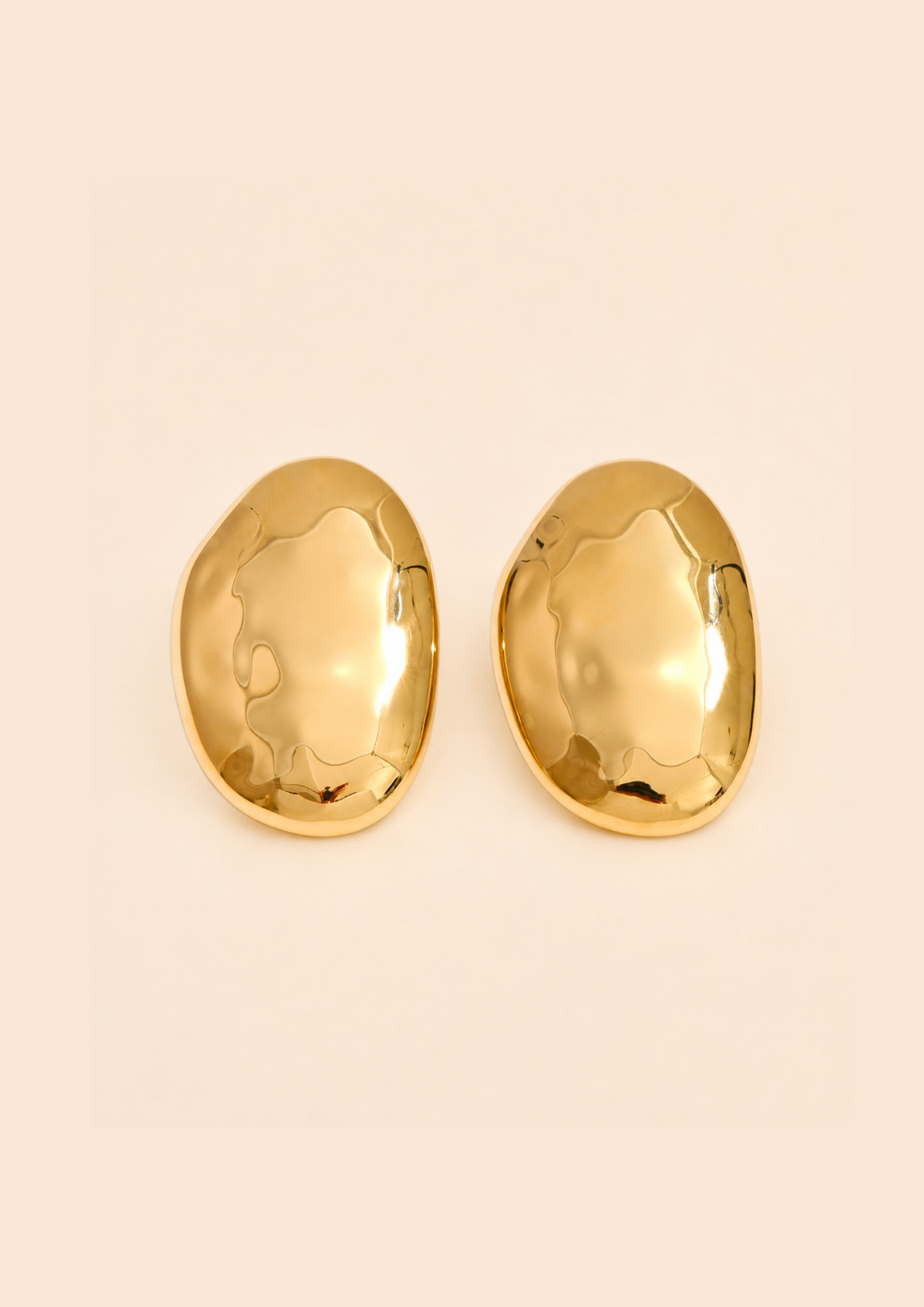 THE STANDARD — Boucles d'oreilles clous surdimensionnées doré