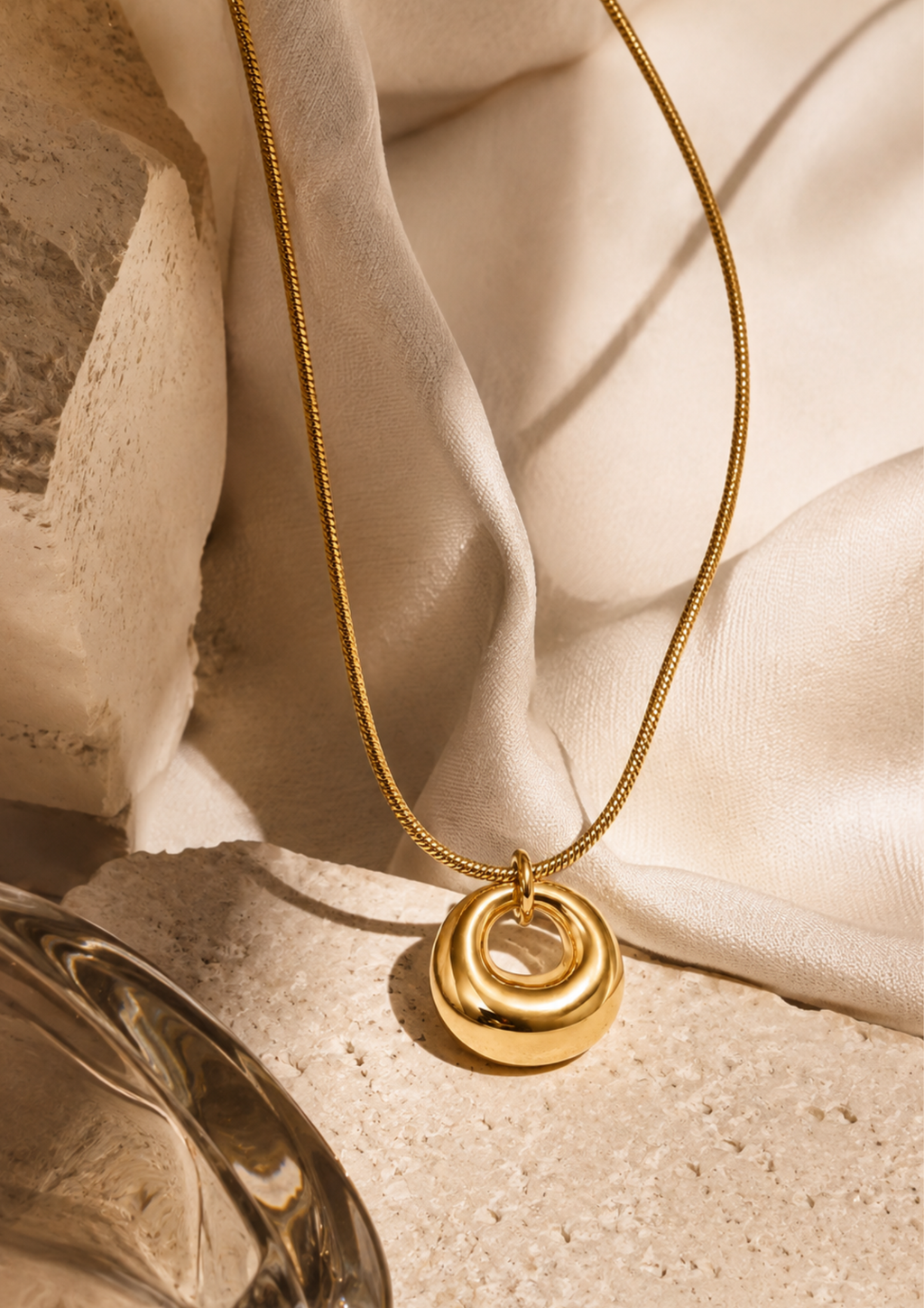 THE POINT - 18K Gold-Plated Pendant Necklace