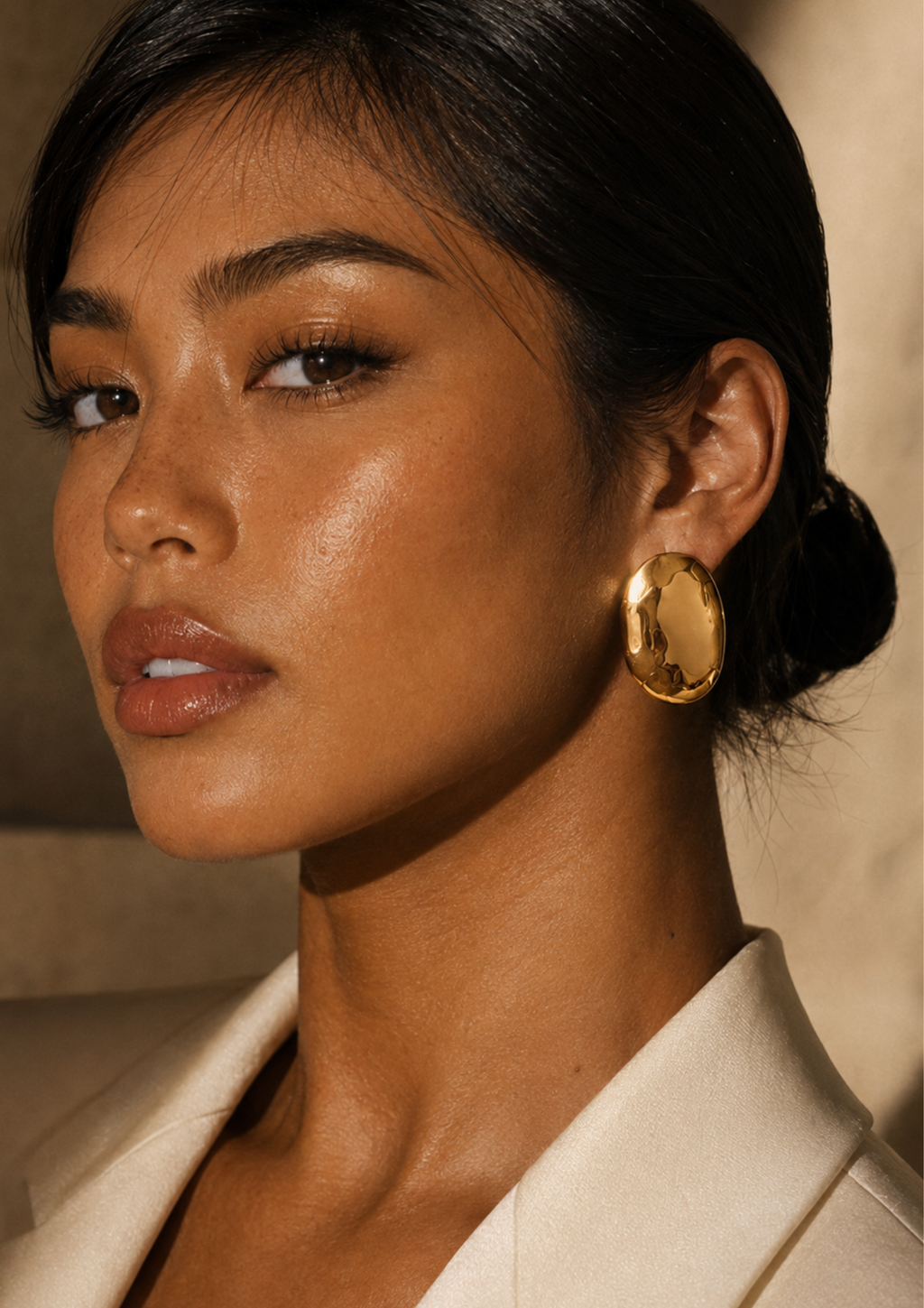 THE STANDARD — Boucles d'oreilles clous surdimensionnées doré