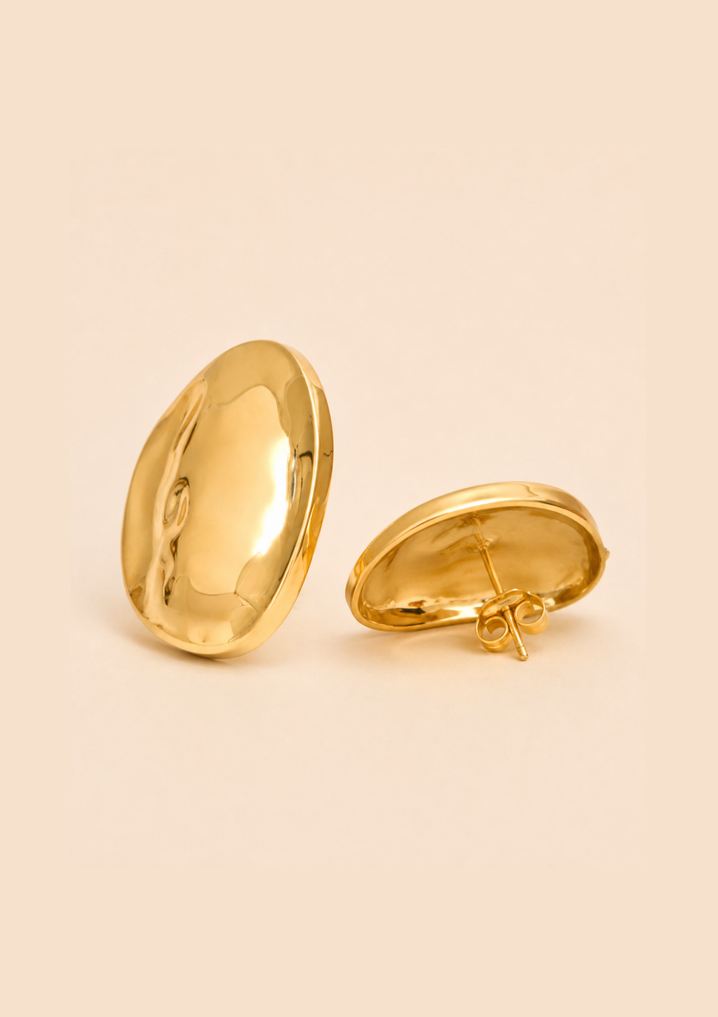 THE STANDARD — Boucles d'oreilles clous surdimensionnées doré